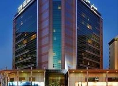 Hotel Pearl City Suites